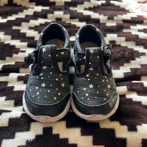 Toddler girl sneakers